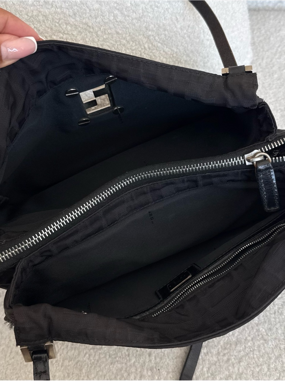 Authentic Fendi Shoulder Bag - Picture 6 of 12